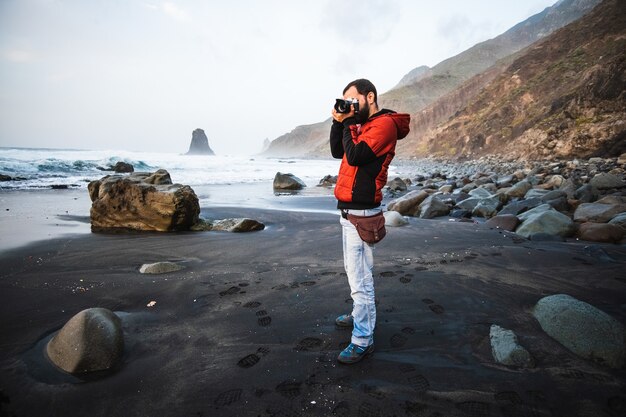 Hombre tomando fotos