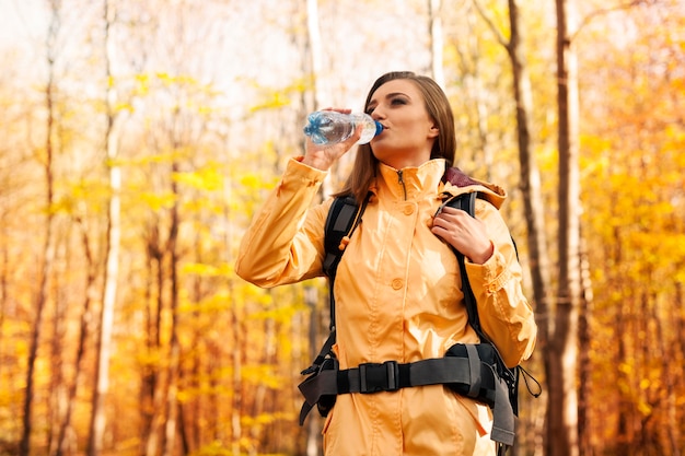 Hora de romper y beber agua