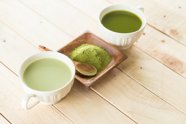 Foto gratuita hot matcha latte