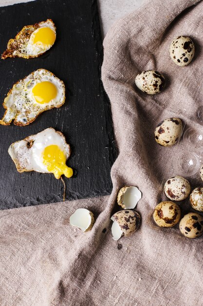 Huevos de codorniz a la parrilla