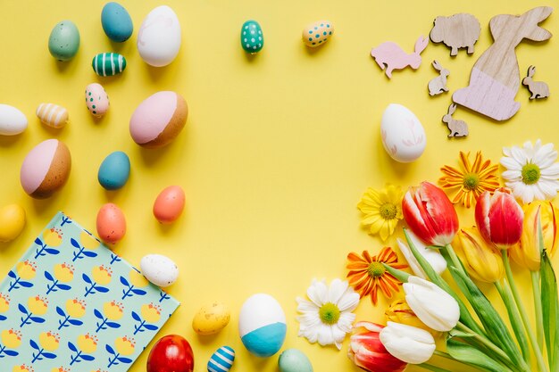 Huevos compuestos y decoración para Pascua