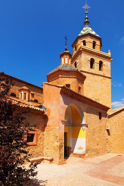 Foto gratuita iglesia en albarracin