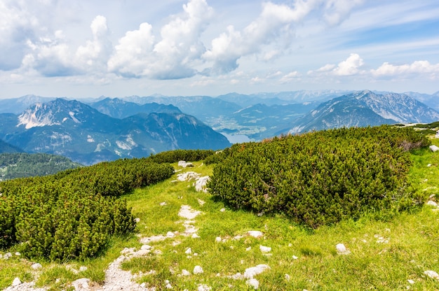 Impresionante escena de la pintoresca Welterbespirale Obertraun Austria