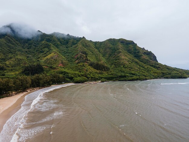 Impresionante paisaje de hawái con el mar