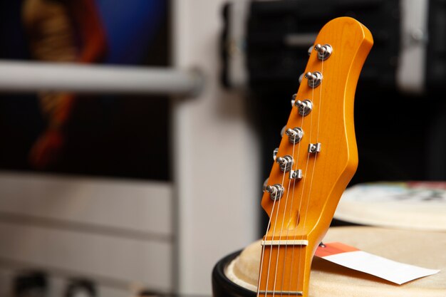 Instrumento musical en la tienda.