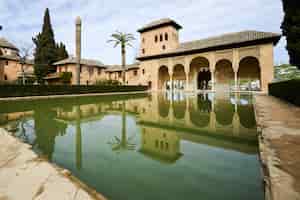 Foto gratuita los jardines del partal en la alhambra