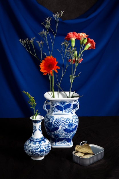 Foto gratuita jarrón de flores en estilo barroco como la fotografía.