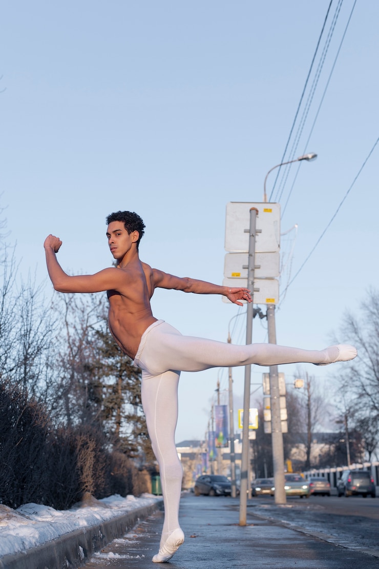 Foto gratuito joven en elegante posición de ballet
