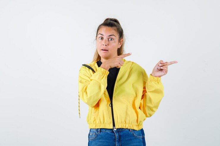 Foto gratuito una joven expresiva posando en el estudio.