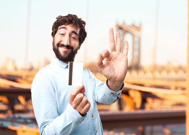 joven hombre de negocios feliz expresión