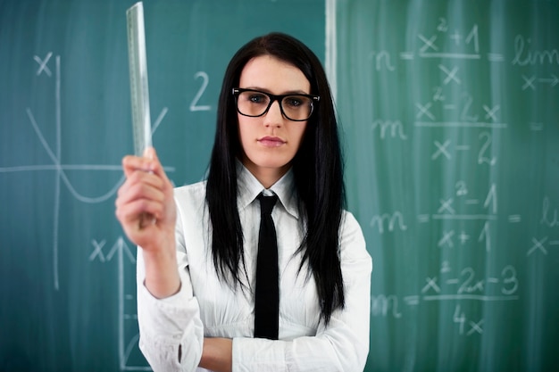 Jóvenes estudiantes en el aula