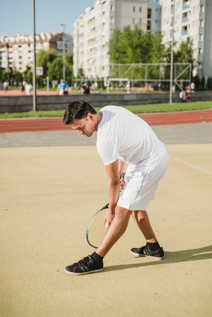 Jugador de tenis antes de saquear