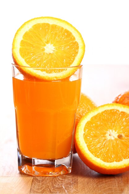 Jugo de naranja fresco