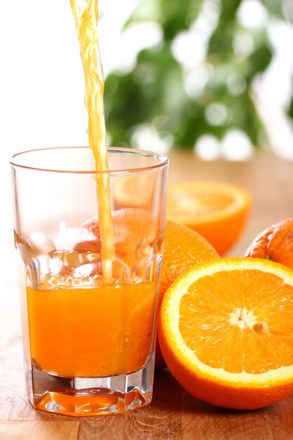 Jugo de naranja fresco