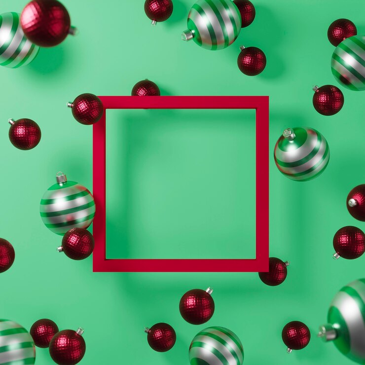 Photo Gratis konsep natal dengan bola-bola dan ruang kosong