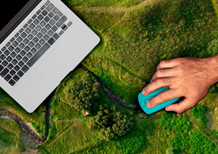 Foto gratuito laptop en concepto de naturaleza