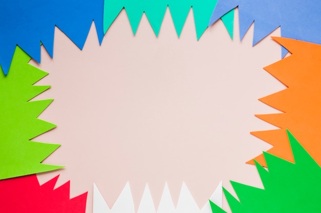 Lay Flat de recortes de papel multicolor para carnaval