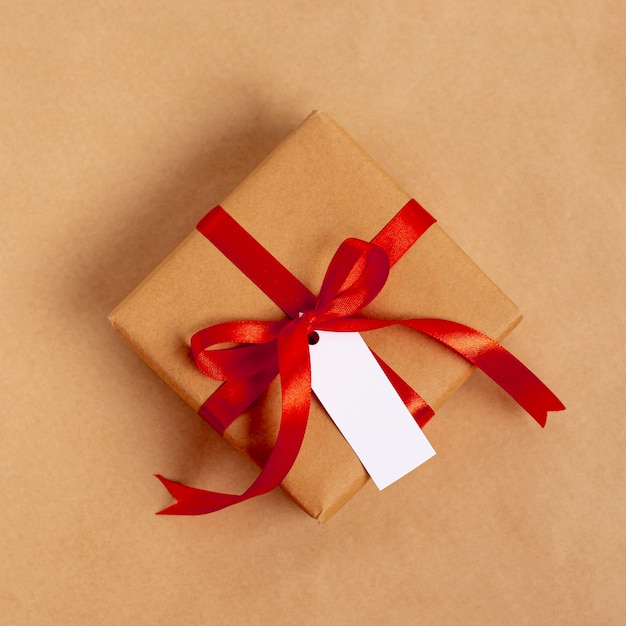 Lay Flat de regalo para el día de San Valentín con cinta y etiqueta