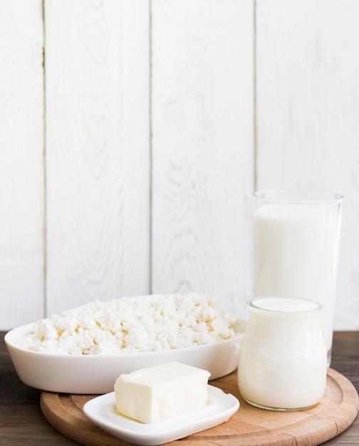 Foto gratuita leche, requesón y productos lácteos