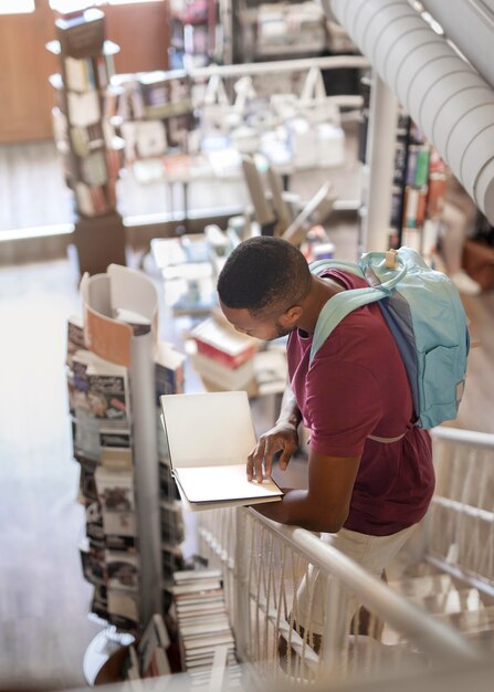 Lectura de estudiantes de tiro medio