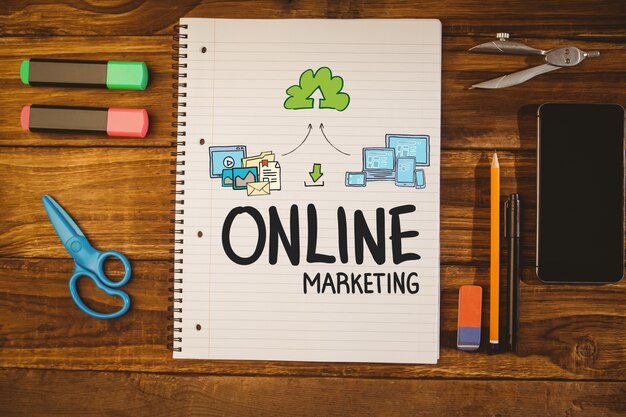 Libreta con las palabras "online marketing"