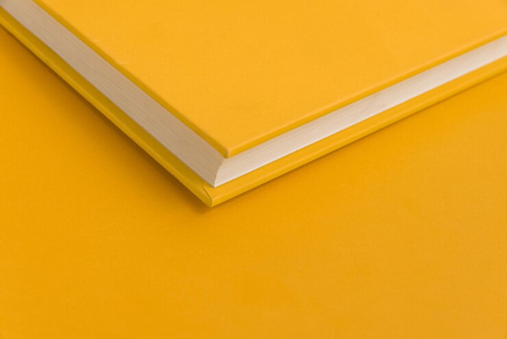 Foto gratuito libro de papel físico sobre primer plano de fondo