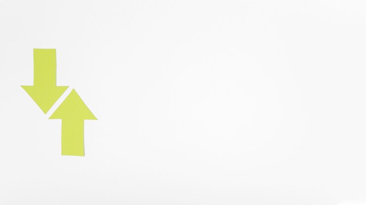 Photo Gratis light yellow arrows with copy-space