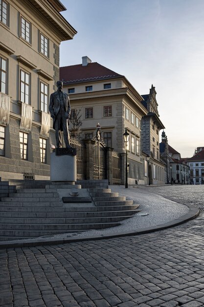 Limpie las calles de la ciudad de Praga