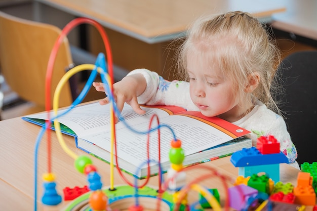 Lindo, niño, lectura, libro