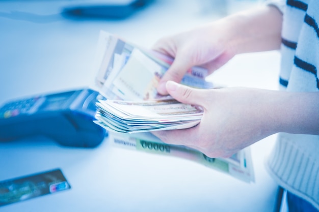 Liquidación de tarjeta de crédito POS en lugar de compras en efectivo
