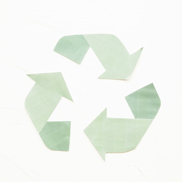 Logotipo de reciclaje de papel verde