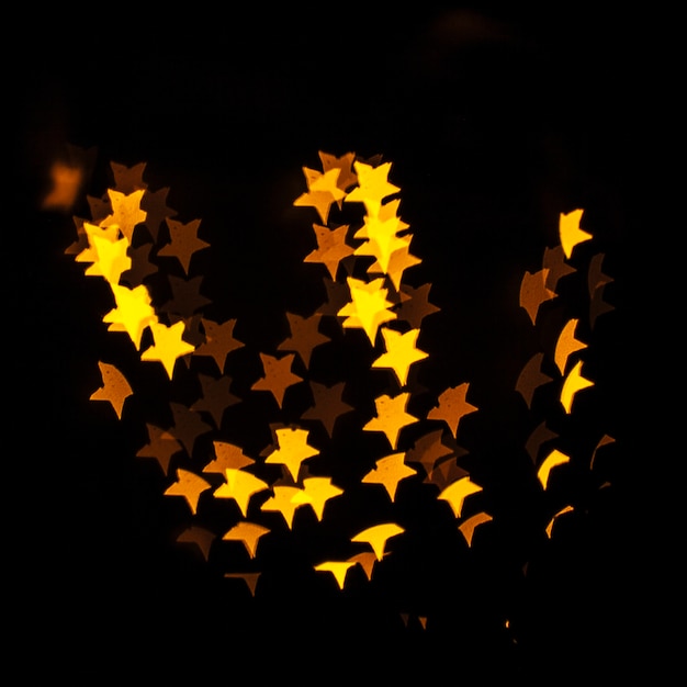 Foto gratuita luces amarillas en forma de estrella