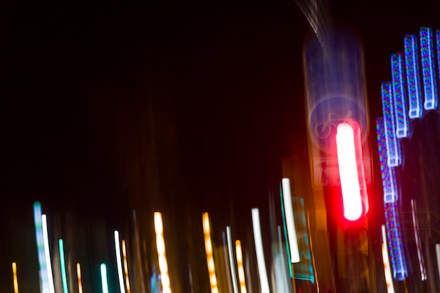 Luces borrosas de noche