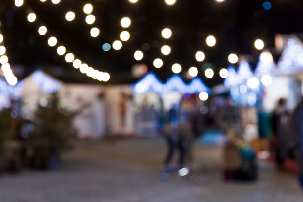 Luces de ciudad borrosas