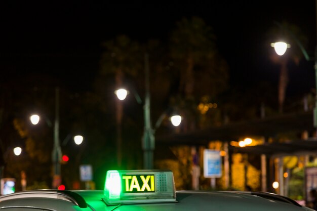 Luces de la ciudad de noche