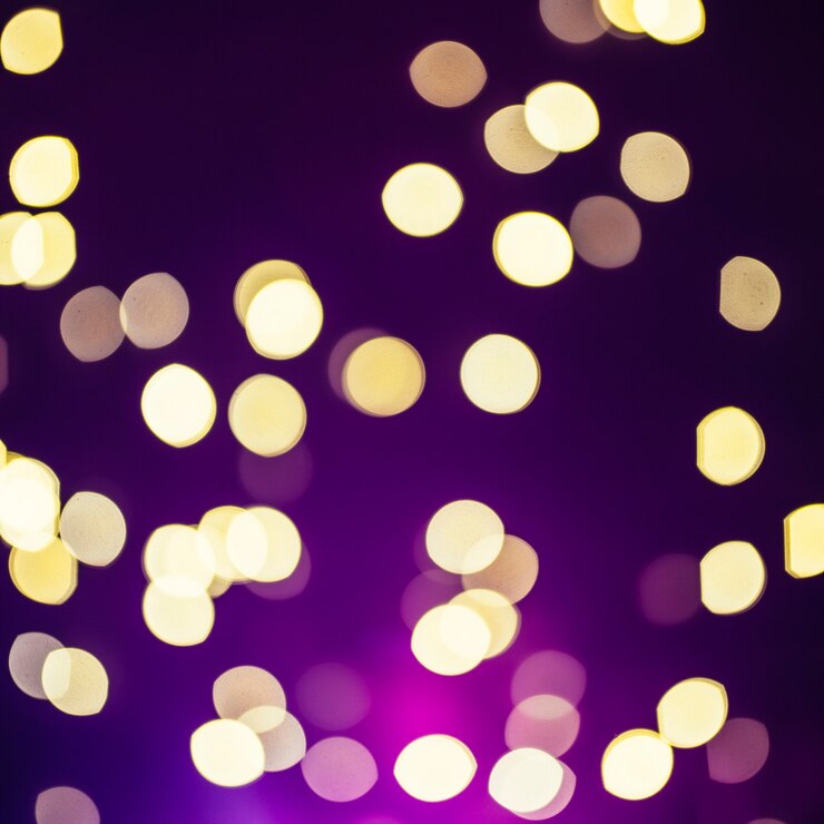 Foto gratuito luces de primer plano sobre fondo morado