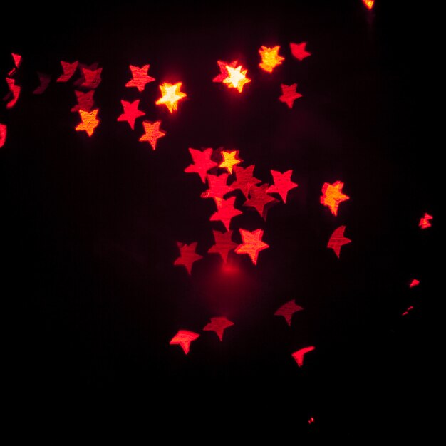 Luces rojas en forma de estrella