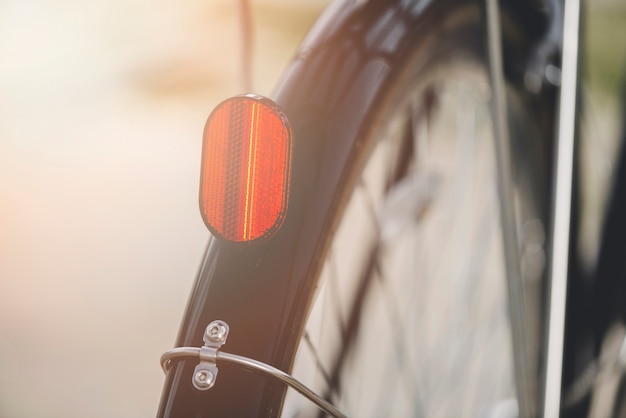 Foto gratuita luz trasera de una bicicleta