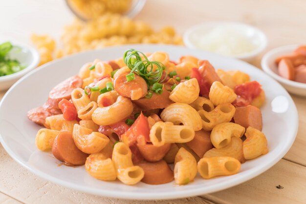 macarrones con salchicha