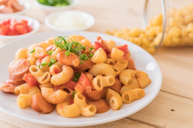 macarrones con salchicha