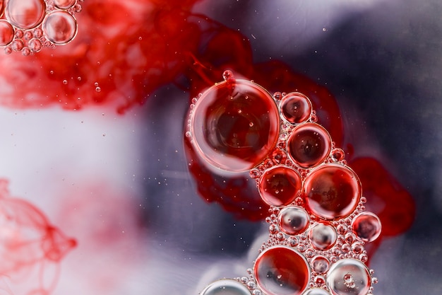 Foto gratuita mancha de sangre abstracta diseño en agua