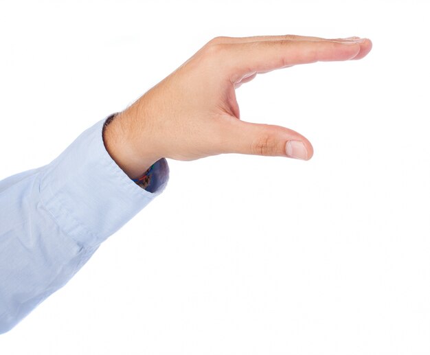 Mano con el gesto de sujetar algo sobre fondo blanco