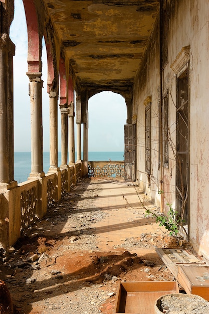 Foto gratuita mansión abandonada líbano