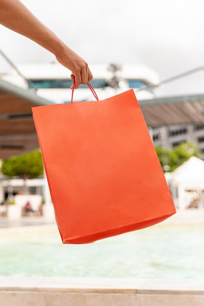 Maqueta bolsa de compras en blanco naranja