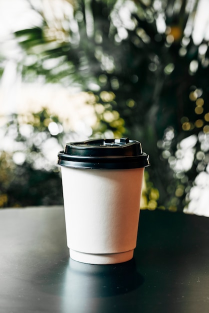 Maqueta de una taza de café desechable