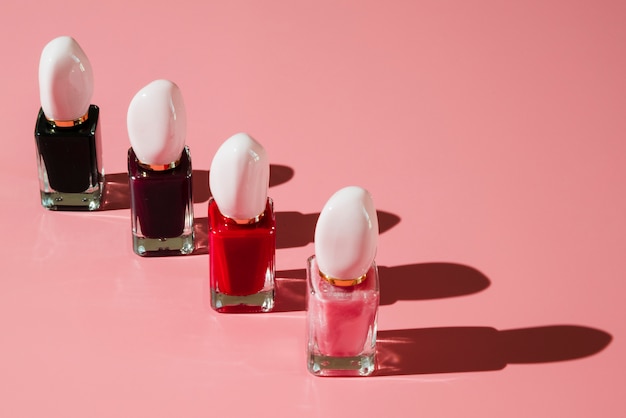 Maquillaje de esmalte de uñas