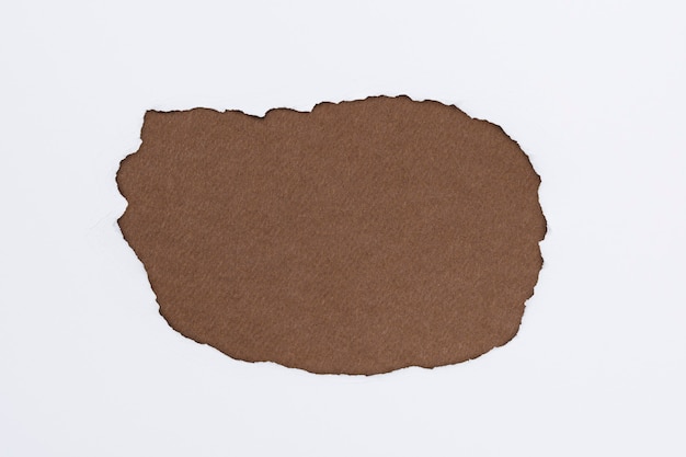 Marco de artesanía de papel marrón rasgado fondo de tono de tierra de bricolaje