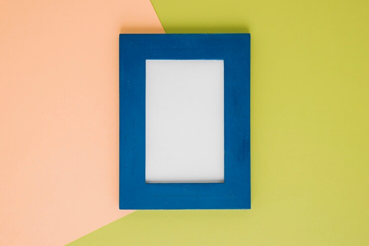 Foto gratuito marco plano y azul con espacio vacío.