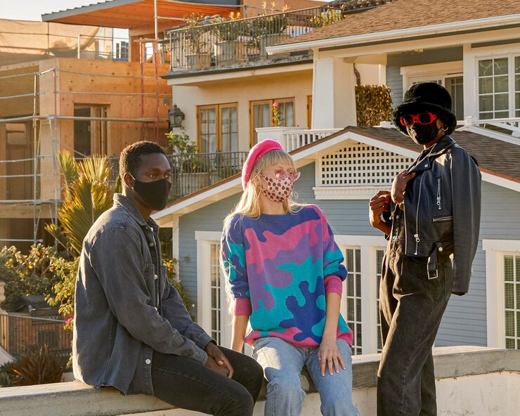 Photo Gratis medium shot people wearing masks