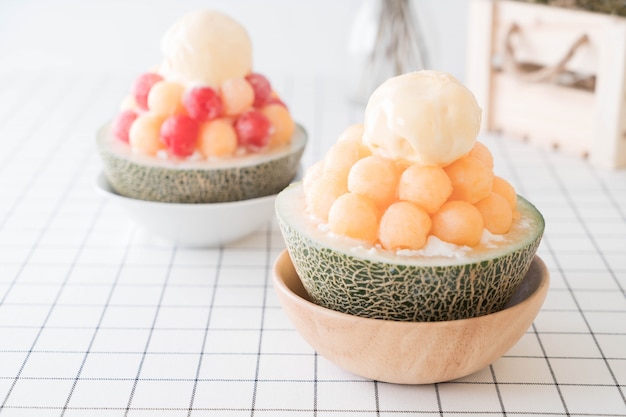 Foto gratuita melón de hielo bingsu, famoso helado coreano